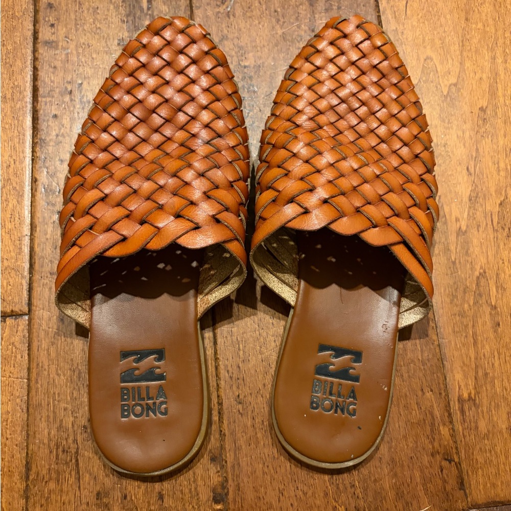 Billabong Granada brown woven  mule slides, size 8